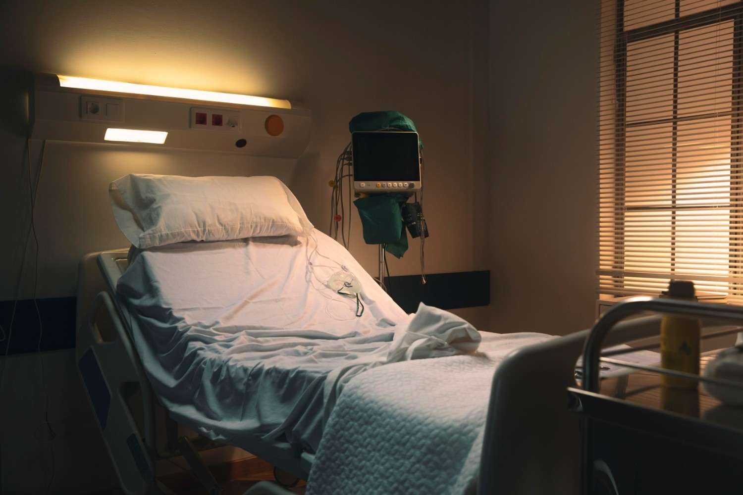 Hospital Bed on Rent in West Delhi